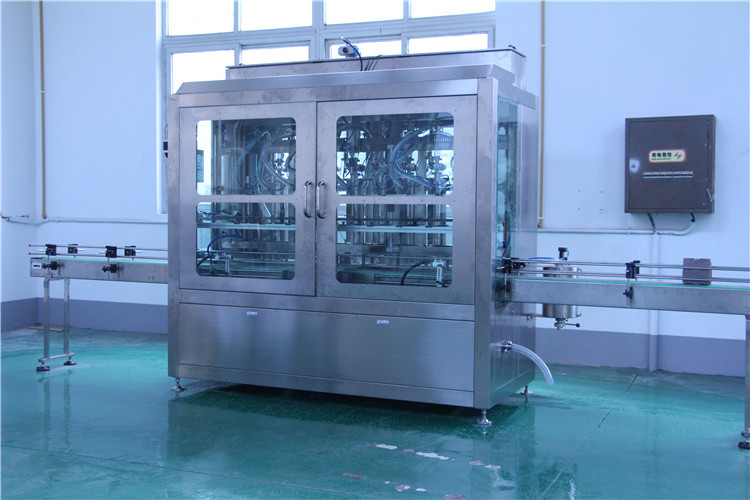 stroj na plnění oleje